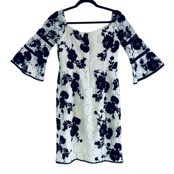 NEW Adelyn Rae Floral Lace Crochet Bell Sleeve Sheath Dress Size Medium - Picture 10 of 15